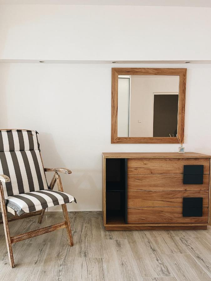 Nostos Apartment